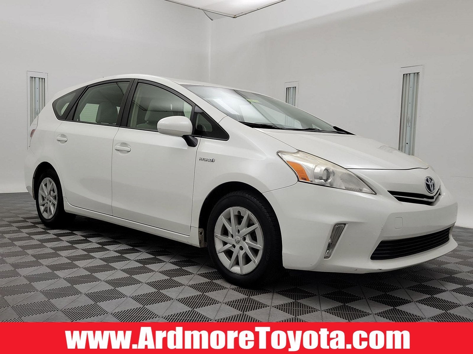 Used 2013 Toyota Prius v Three with VIN JTDZN3EU6D3213335 for sale in Wynnewood, PA